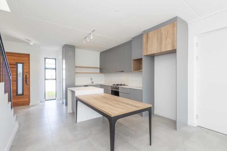 3 Bedroom Property for Sale in Le Coste Estate Western Cape